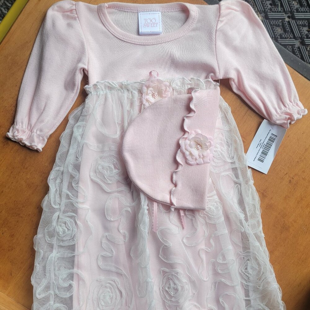 TOO SWEET PINK AND CREAM RUFFLE LACE GOWN WITH BEANIE SIZE 3 MONTHS NWT